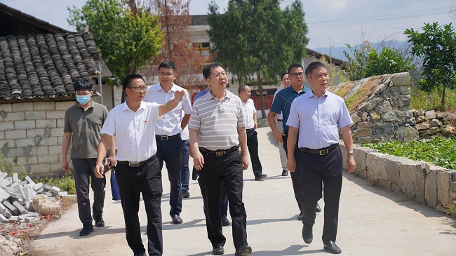 有研集團(tuán)黨委書記、董事長趙曉晨一行赴貴州省思南縣調(diào)研定點幫扶工作
