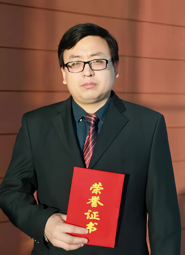 主題教育進(jìn)行時 | “學(xué)思想、強(qiáng)黨性、重實(shí)踐、建新功”有研故事系列展播（五）粉材工匠溫余苗：善讀“無字之書”