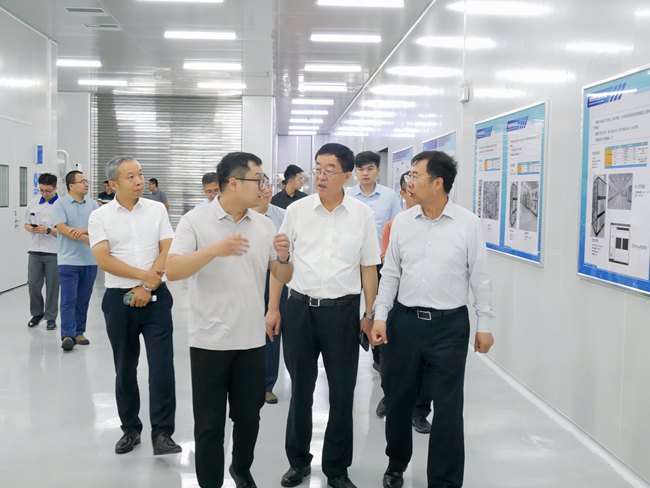 中國(guó)稀土集團(tuán)黨委書記、董事長(zhǎng)敖宏一行到有研廣東院調(diào)研交流