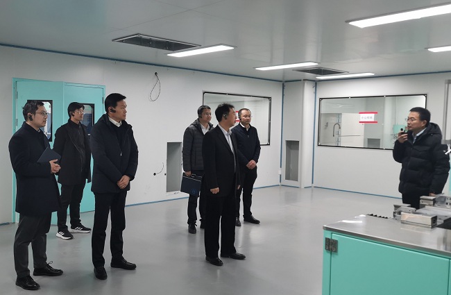 中國有研黨委書記、董事長趙曉晨一行到國聯(lián)研究院調(diào)研
