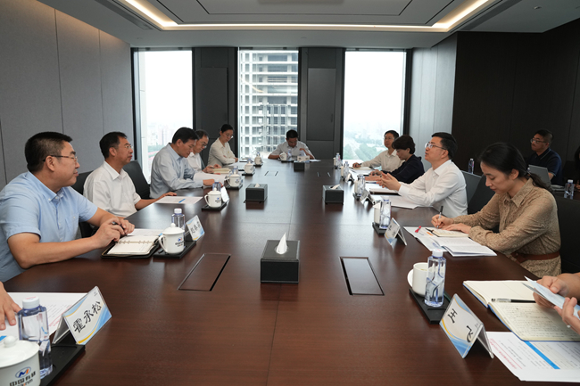 重慶市委常委、兩江新區(qū)黨工委書記羅藺一行到訪中國有研